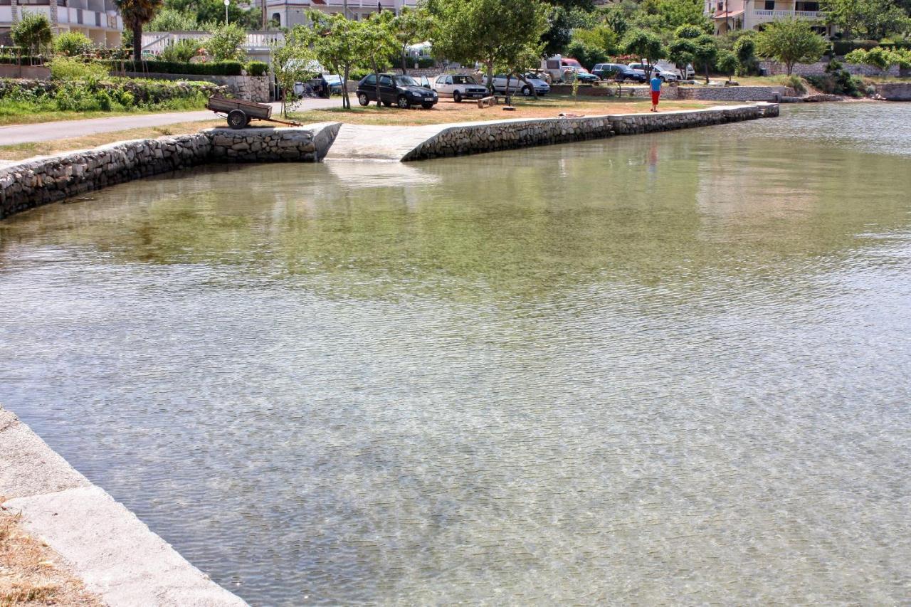 Family Friendly Apartments With A Swimming Pool Supetarska Draga - Donja, Rab - 2019 エクステリア 写真