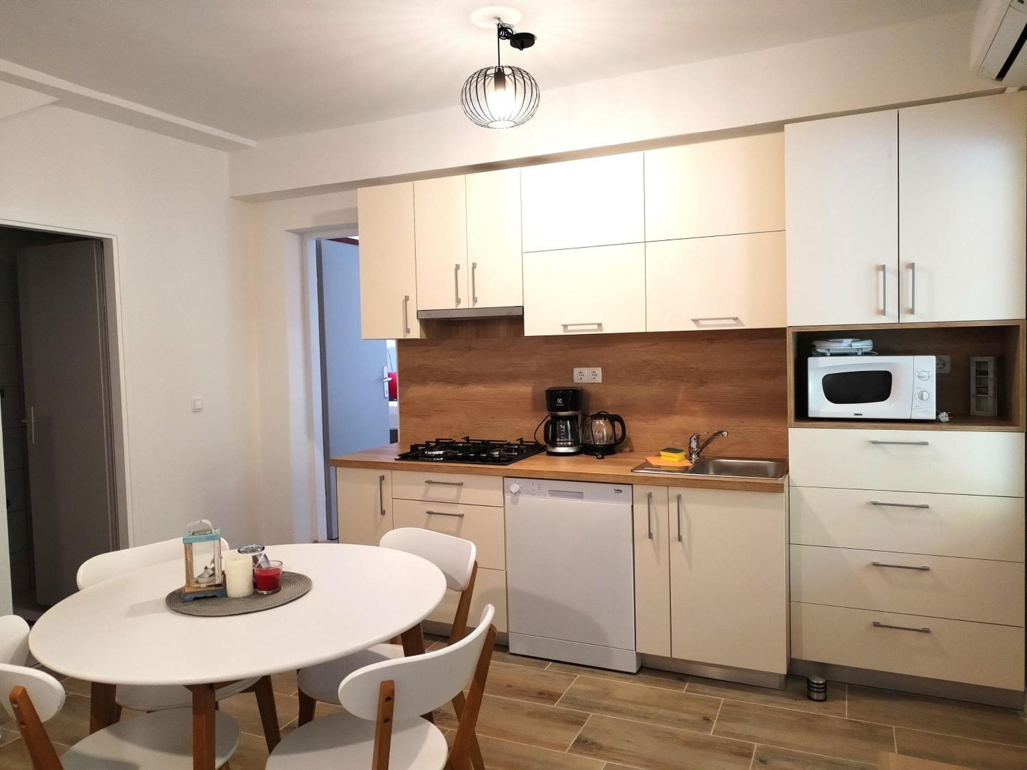 Family Friendly Apartments With A Swimming Pool Supetarska Draga - Donja, Rab - 2019 エクステリア 写真