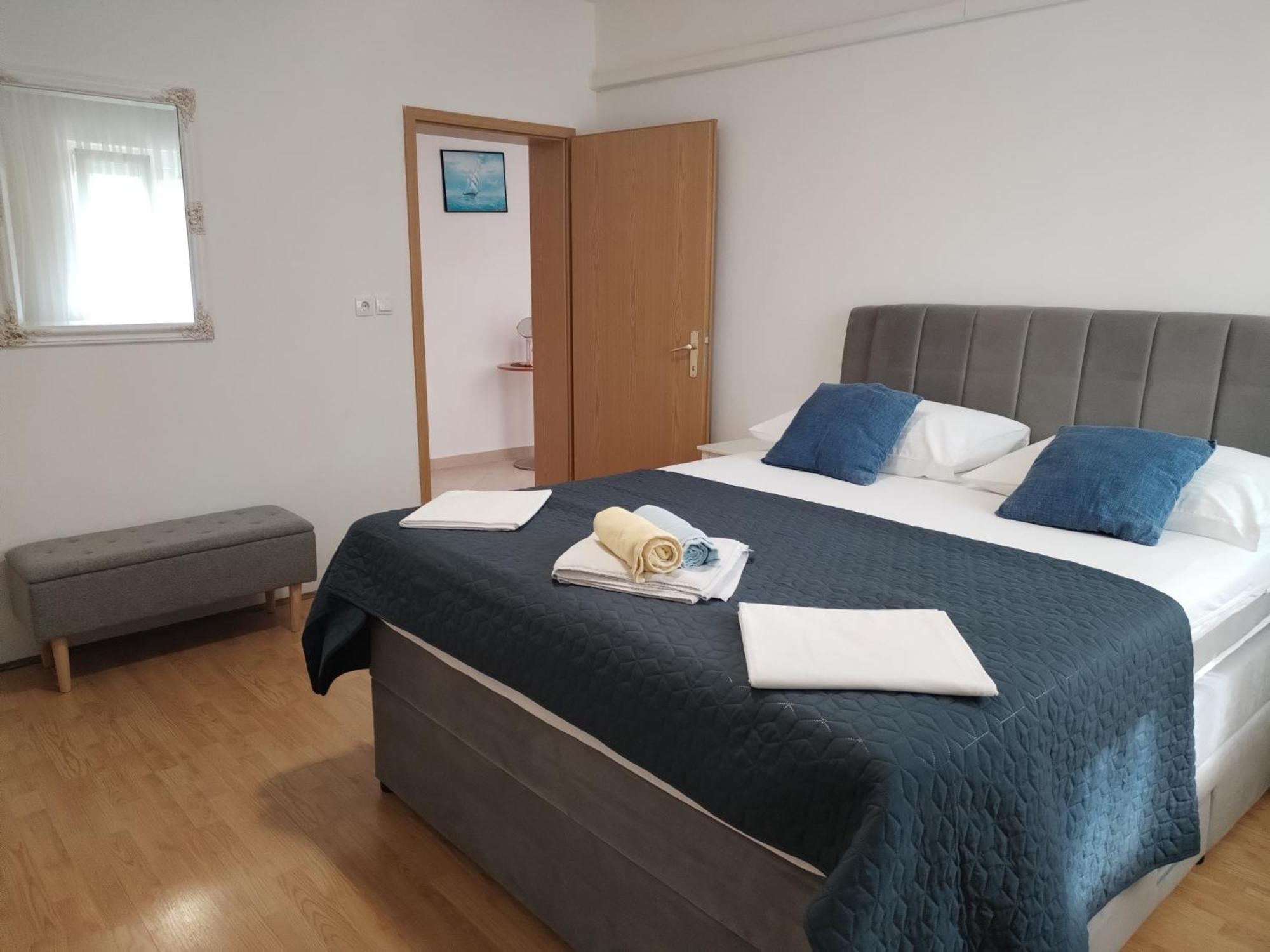 Family Friendly Apartments With A Swimming Pool Supetarska Draga - Donja, Rab - 2019 エクステリア 写真